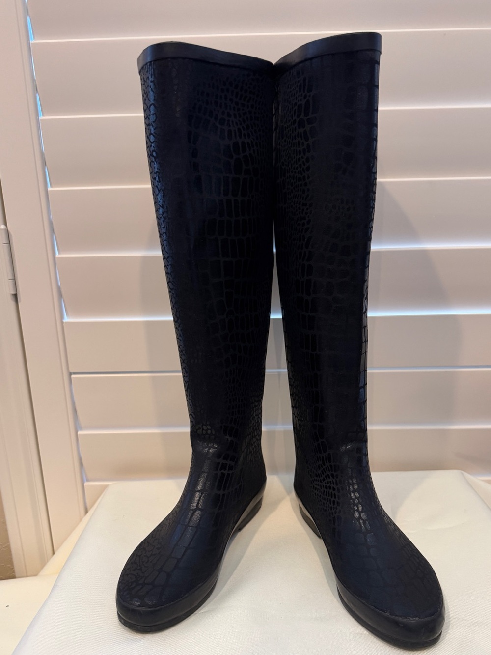 Henry Ferrera Black Crocodile Embossed, Tall Rubber Rain Boots Size US 8
